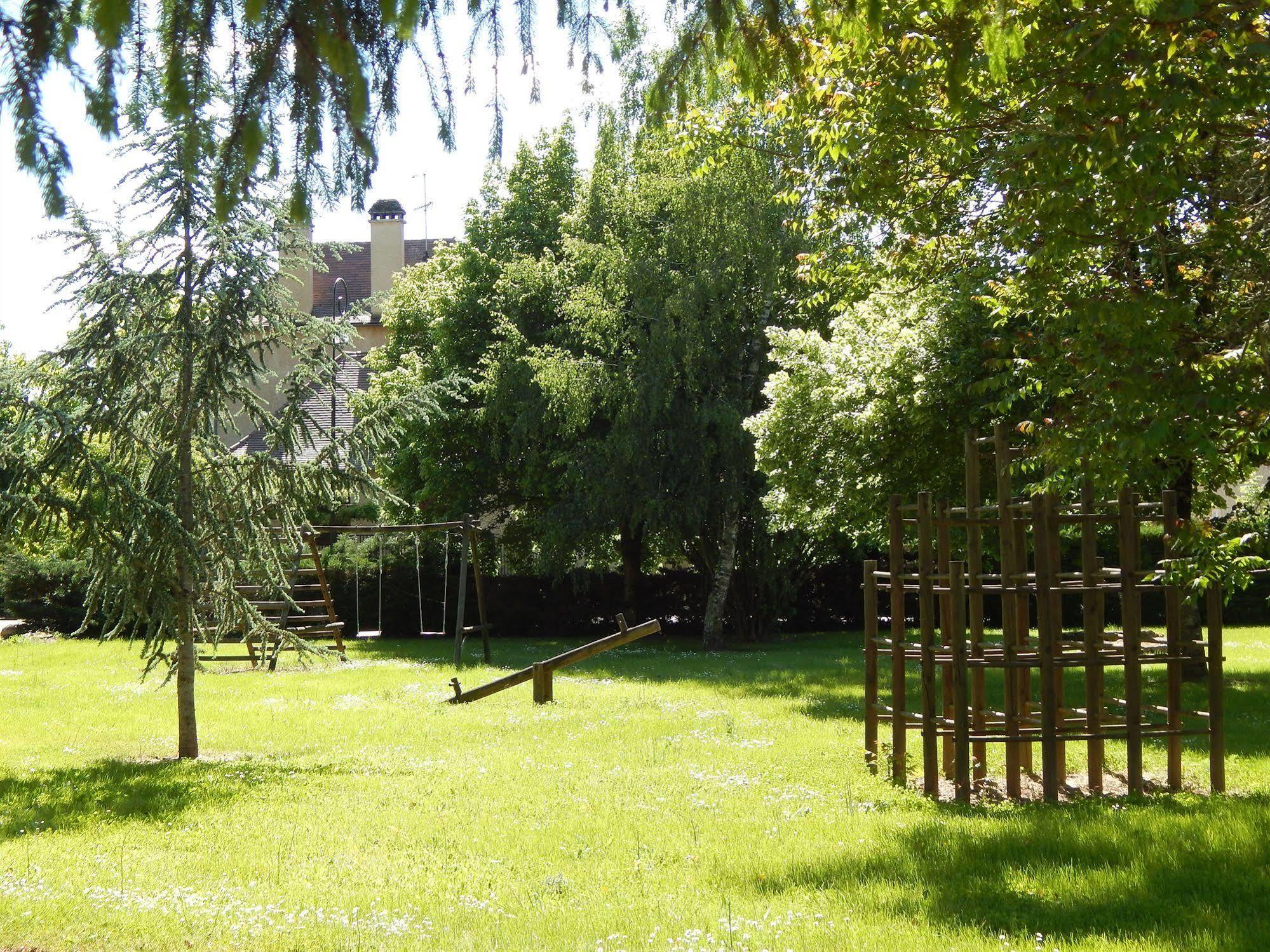 Hotel Du Parc Thonac Екстер'єр фото